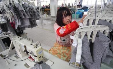 縫紉工成“香餑餑”，服裝廠老板如何破局招人留人困局？